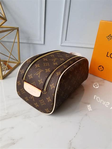 fake louis vuitton mens toiletry bag|louis vuitton trash bags price.